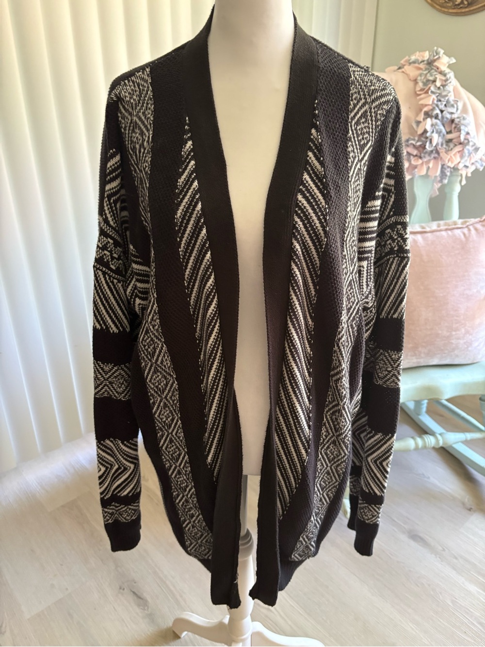 Lucky Brand Black and White Open-Front Geometric Cardigan